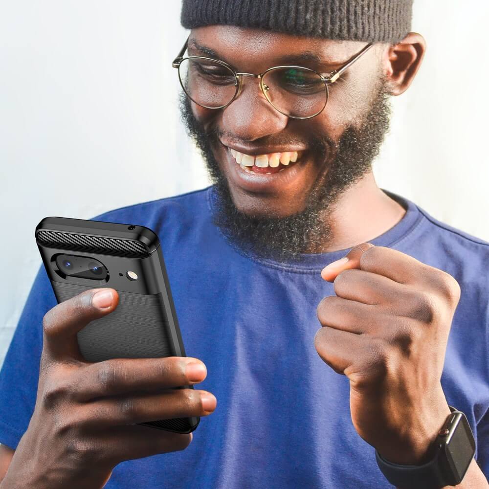 Google Pixel 8 - Metall Carbon Look Hülle - Image 4